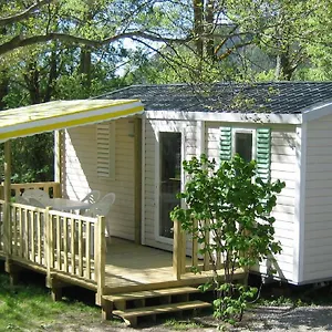 Du Petit Vaux Camping